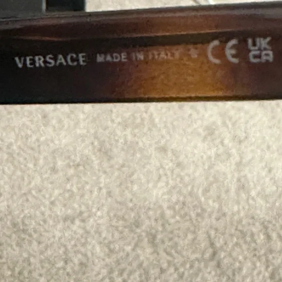 Cat eye versace
